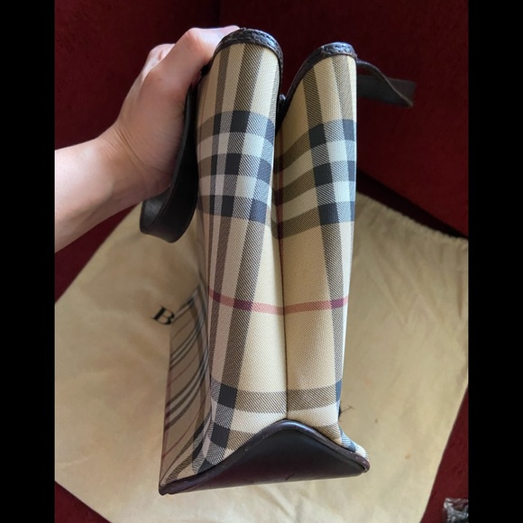 Authentic Burberry Handbag - Picture 5 of 7